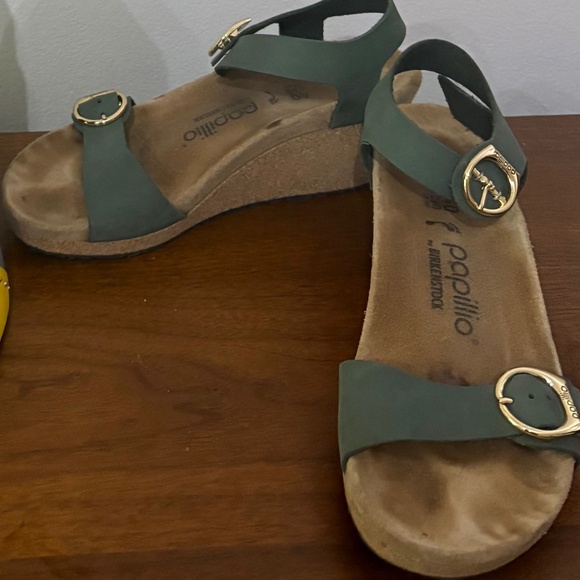Birkenstock Wedges - Picture 1 of 2
